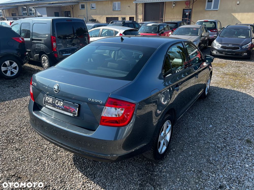 Skoda RAPID 1.6 TDI Elegance - 4