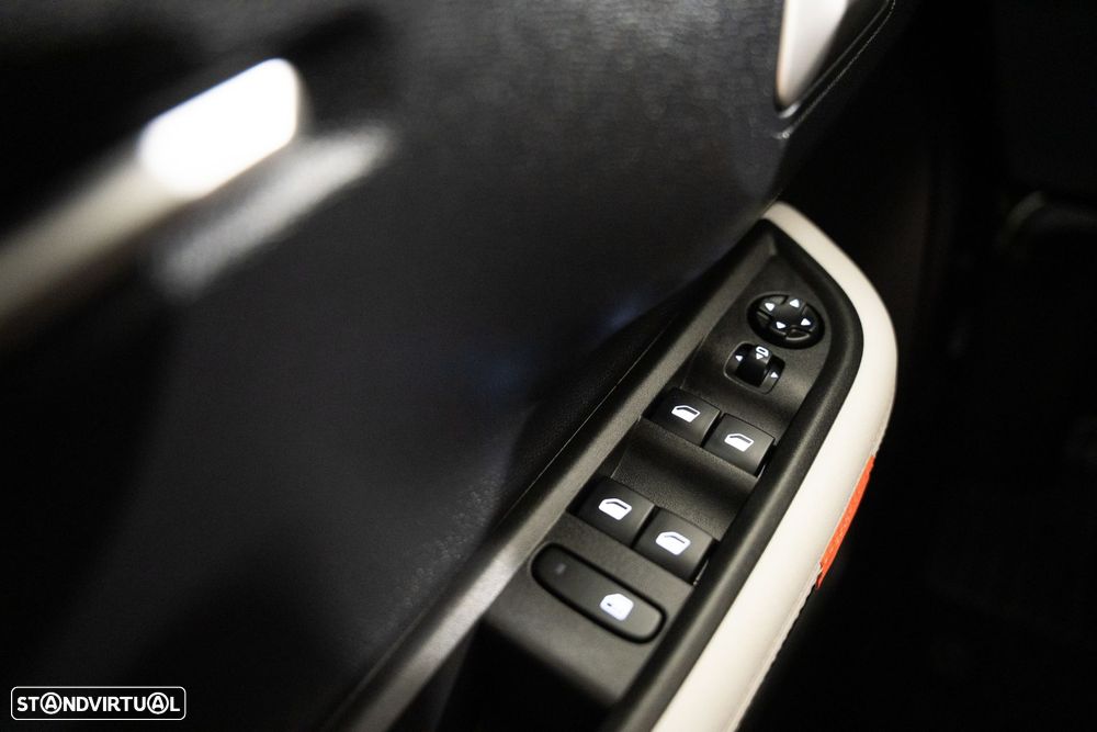Citroën e-C3 44 kWh Autonomia Conforto Max - 19