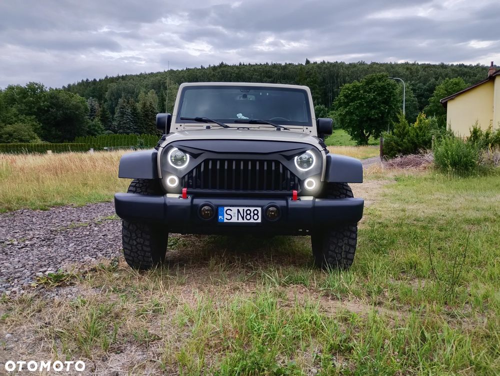 Jeep Wrangler 3.6 Unlim X - 10