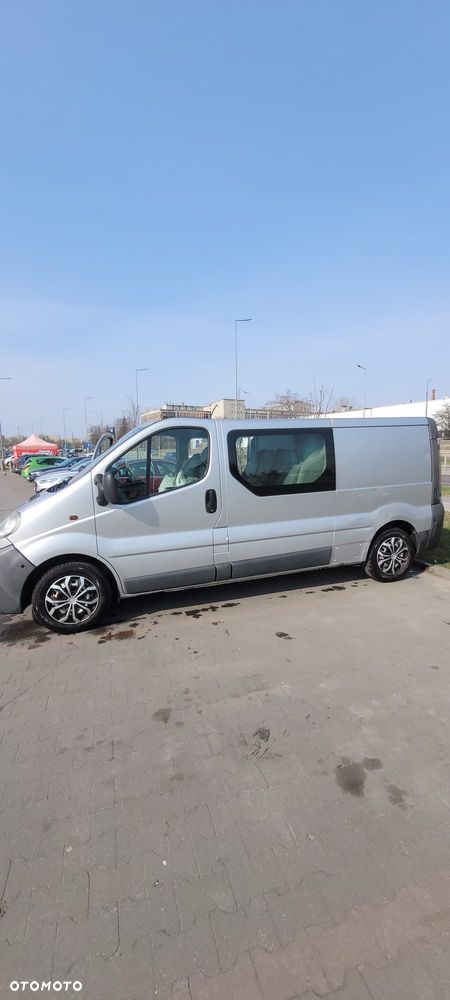 Opel Vivaro - 1