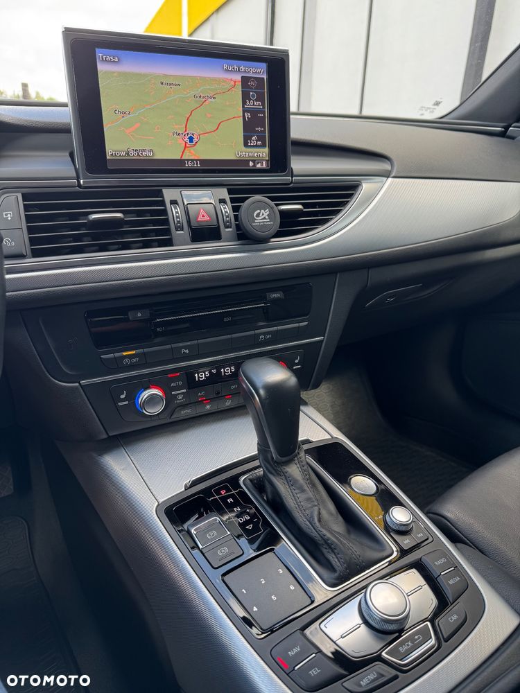 Audi A6 Avant 2.0 TDI Ultra S tronic - 24