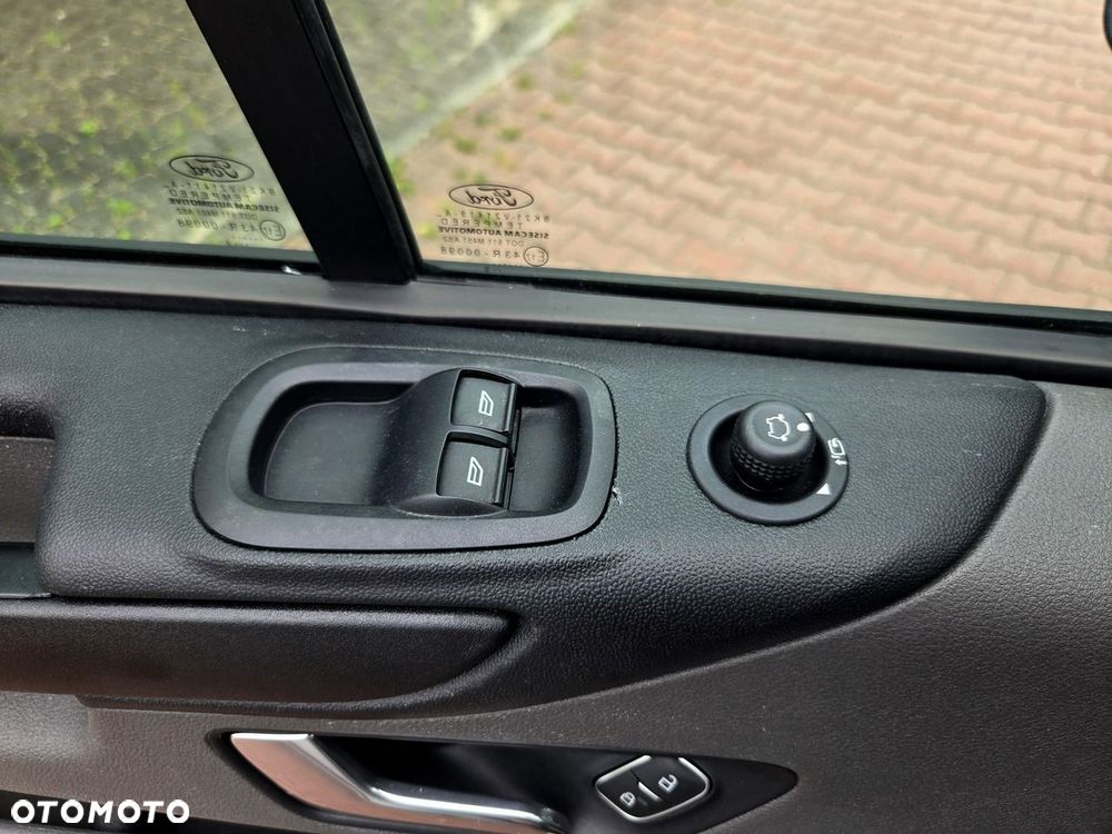 Ford Transit Custom - 13