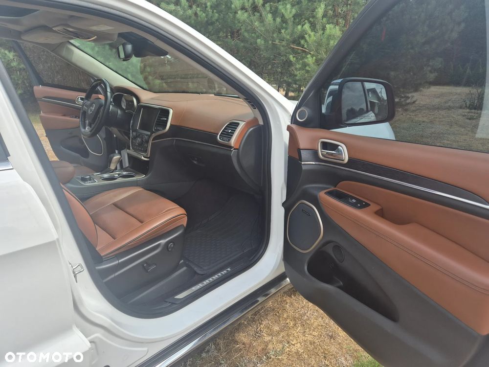 Jeep Grand Cherokee 5.7 V8 HEMI Summit - 16