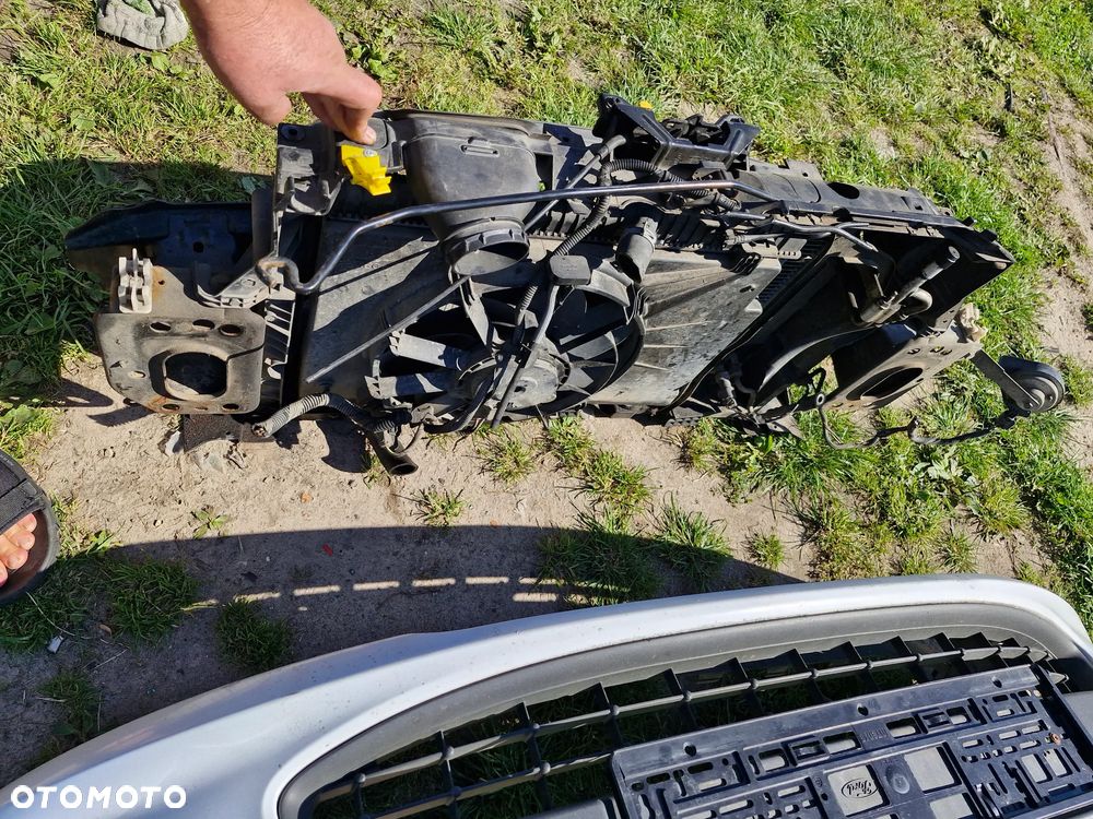 Maska pas przedni zderzak  lampy błotnik KOMPLETNY PRZÓD FORD FIESTA mk7 - 3
