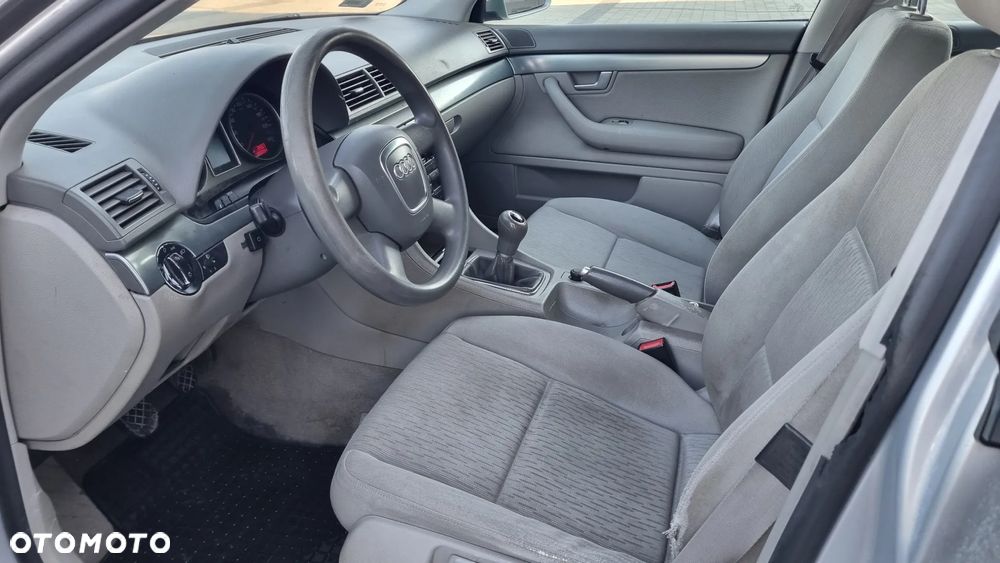 Audi A4 Limousine 1.6 - 15