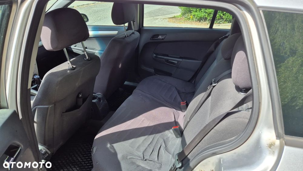 Opel Astra ver-1-6-enjoy - 9