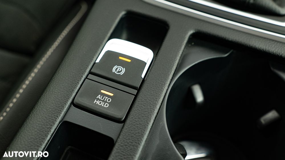 Volkswagen Passat Variant 2.0 TSI OPF DSG Elegance - 39