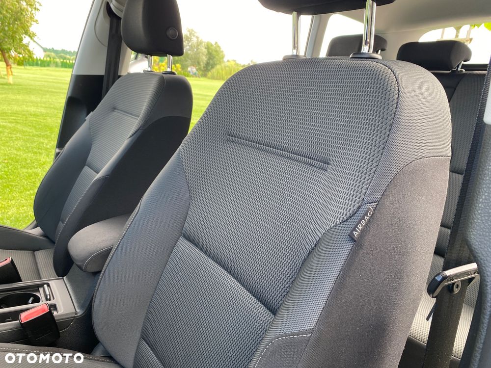 Volkswagen Golf - 12