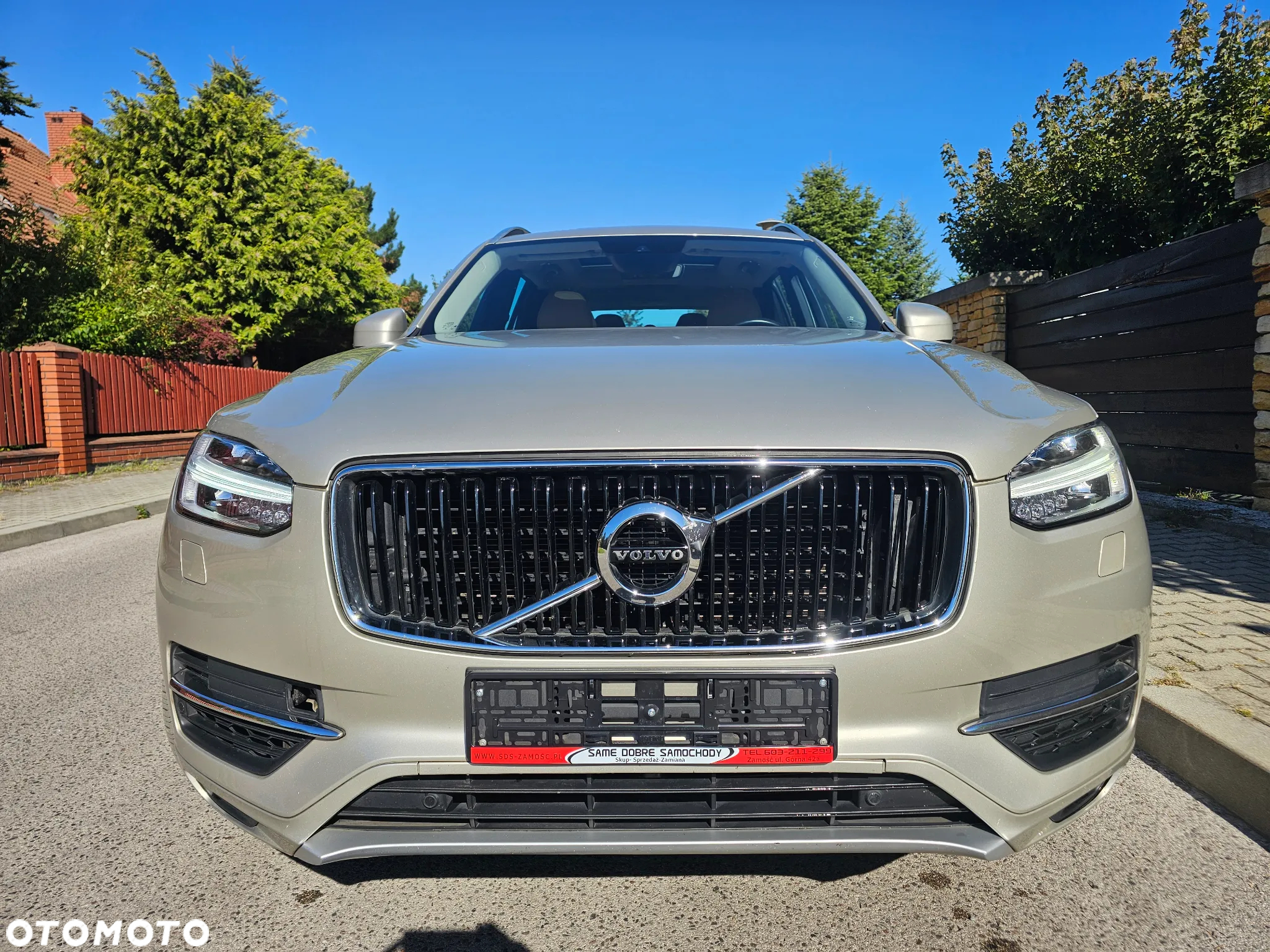 Volvo XC 90 T8 AWD Plug-In Hybrid Momentum 7os - 3
