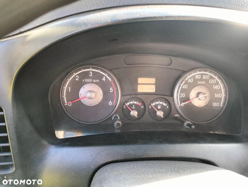 Kia K2500 - 16