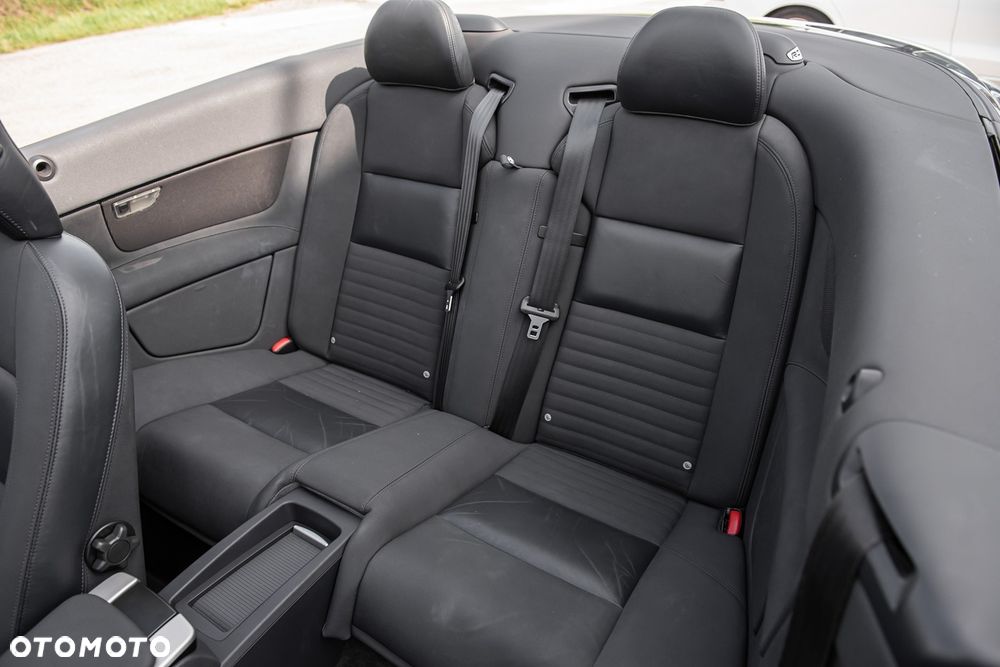 Volvo C70 2.4i Momentum - 19