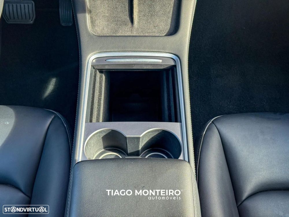 Tesla Model Y Tração Traseira - 52