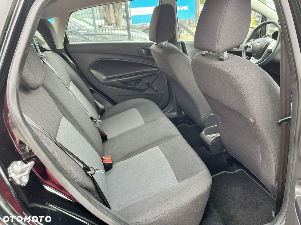 Ford Fiesta - 16