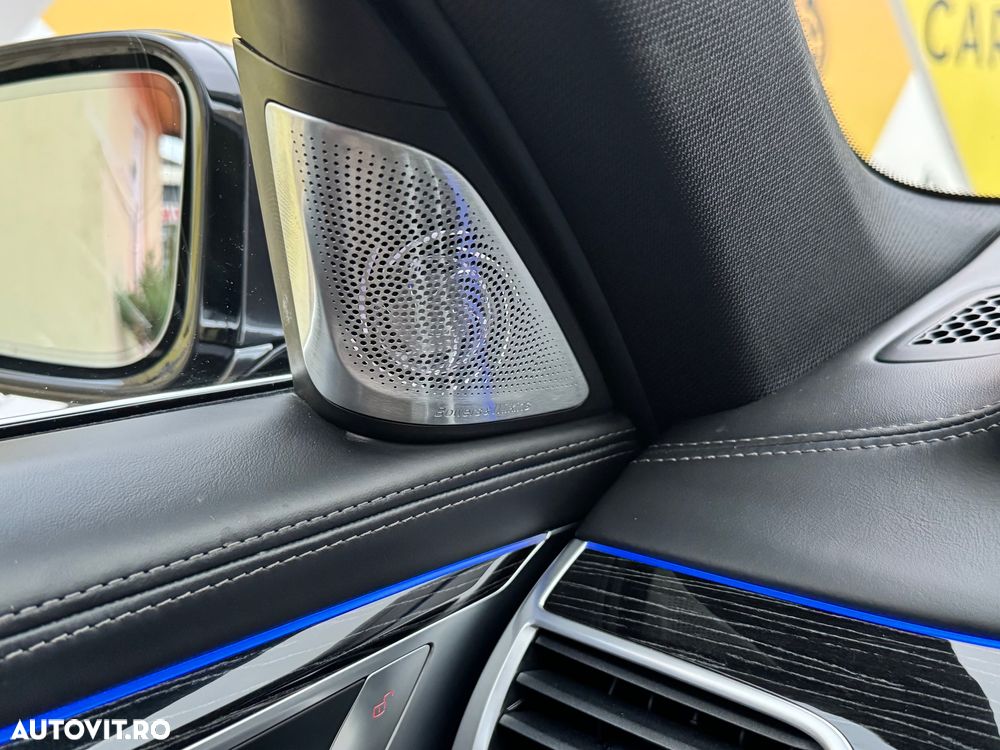 BMW Seria 7 745e - 36