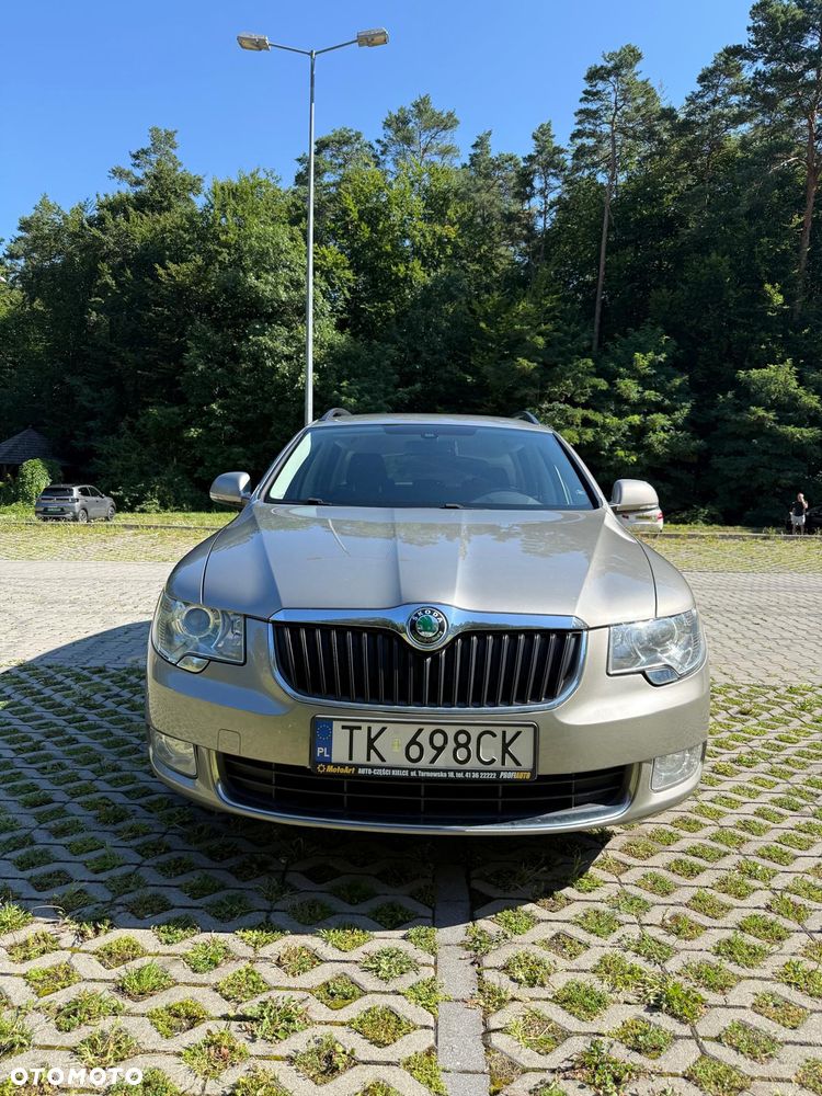 Skoda Superb 2.0 TDI Comfort DSG - 5