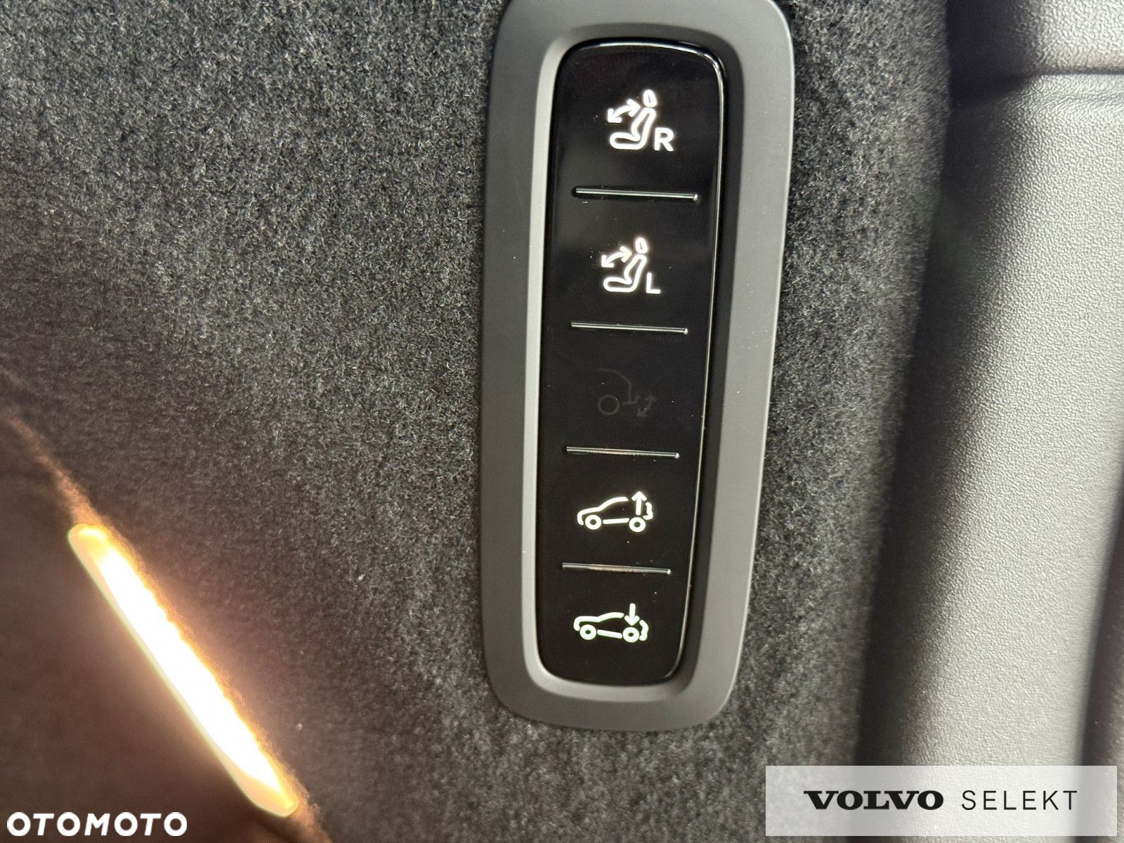 Volvo EX90 - 19