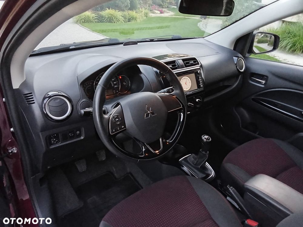 Mitsubishi Space Star 1.2 AS&G Invite - 13