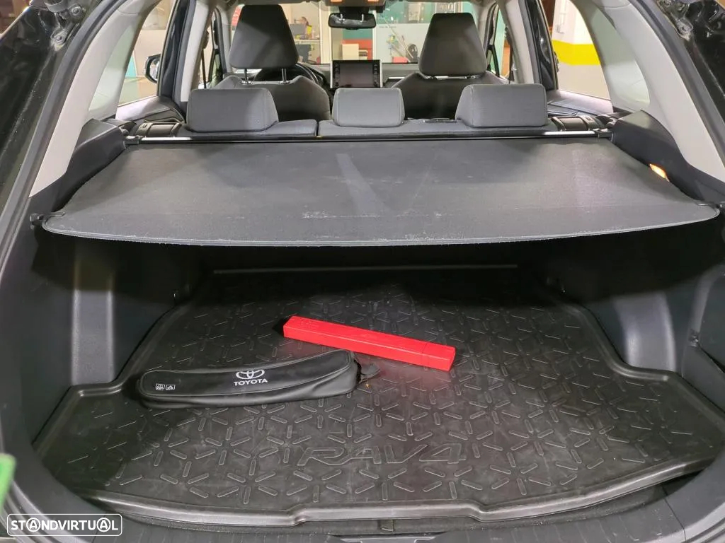 Toyota RAV4 2.5 HDF Comfort - 15