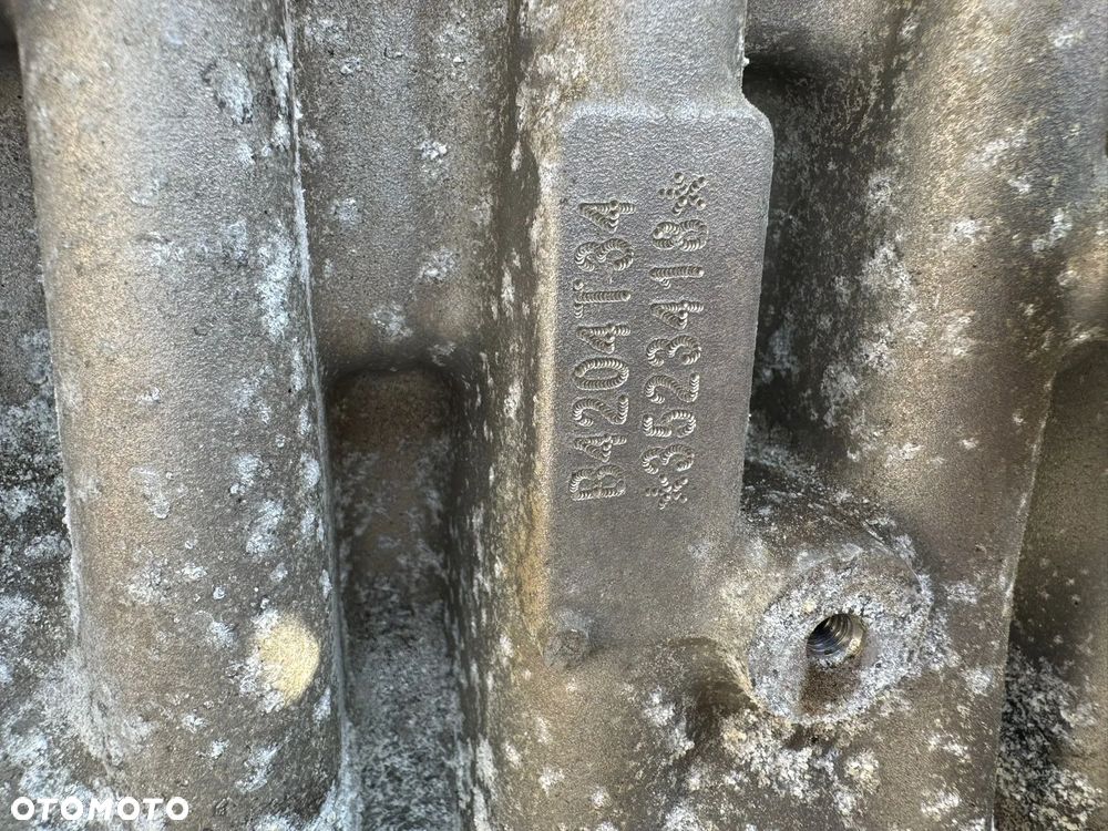 VOLVO XC60 II 2.0 T8 SILNIK B4204T34 IDEAŁ 60 TYSIĘCY 2020.R - 10