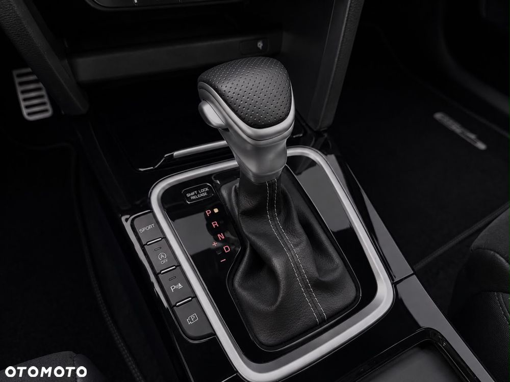 Kia ProCeed 1.5 T-GDI DCT7 OPF GT LINE - 16