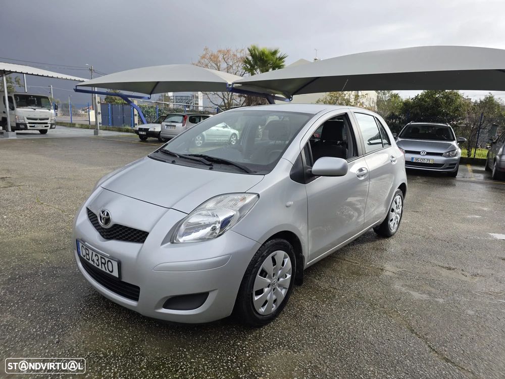 Toyota Yaris 1.4 D-4D Executive - 4