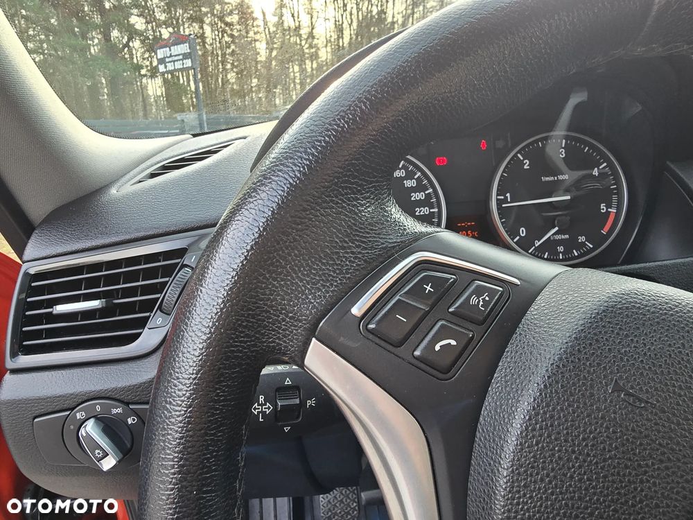 BMW X1 xDrive18d xLine - 32