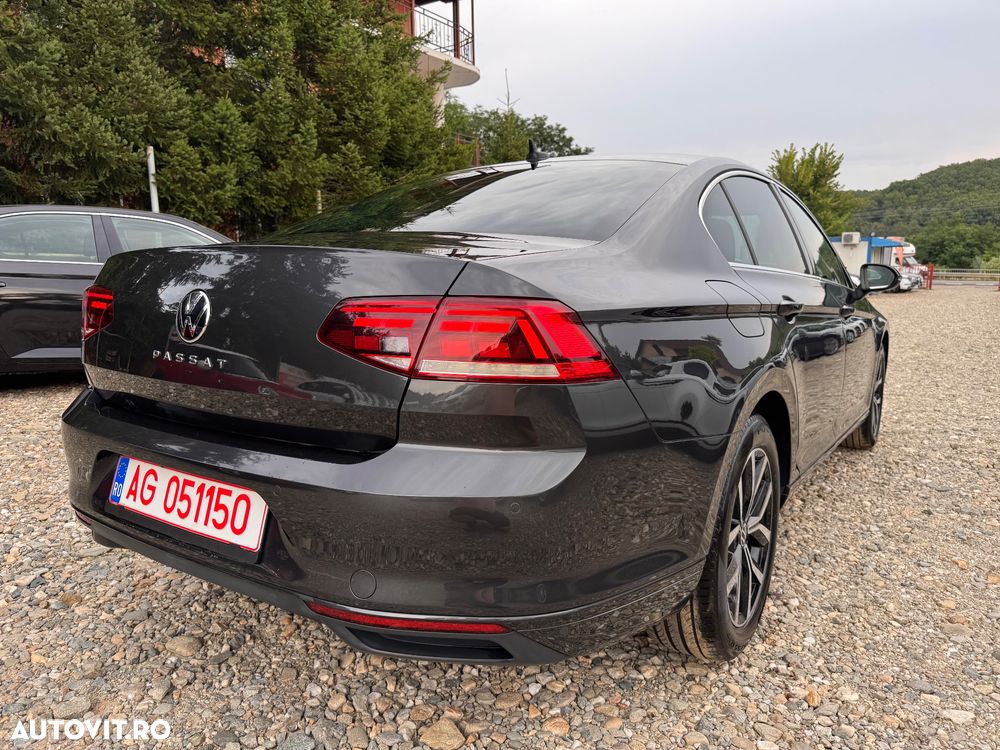 Volkswagen Passat Variant 2.0 TDI DSG (BlueMotion Technology) Highline - 40