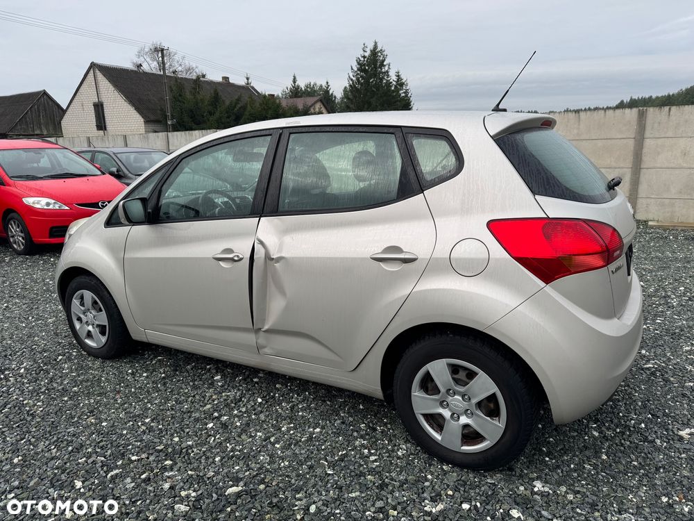 Kia Venga 1.4 CRDi 90 Business Line - 4