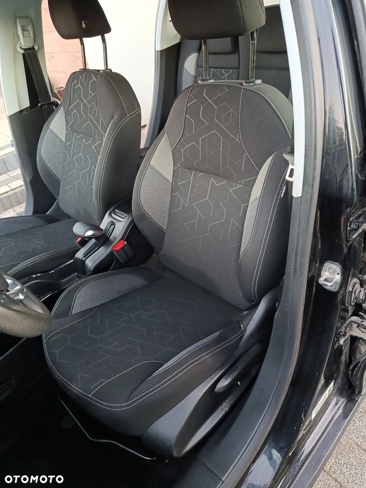 Peugeot 2008 1.5 BlueHDi Active S&S - 9