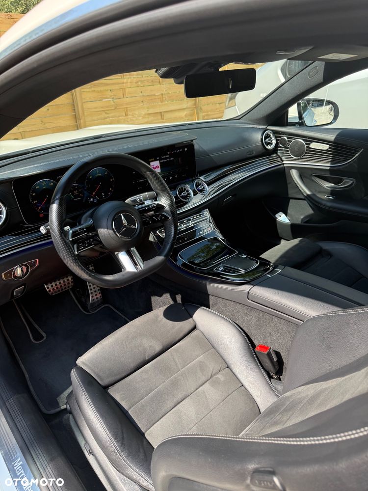 Mercedes-Benz Klasa E 220 d 4-Matic AMG - 28