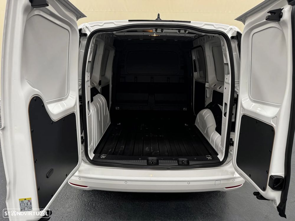 VW Caddy Cargo Maxi - 21
