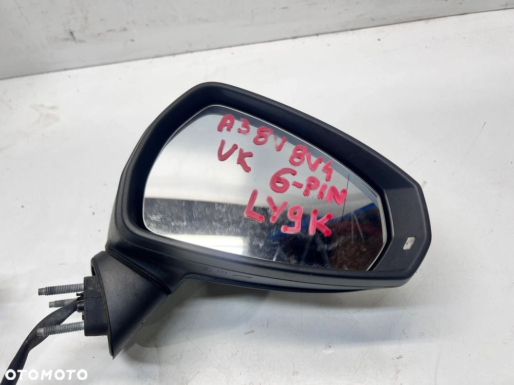 LUSTERKO ZEWNĘTRZNE PRAWE AUDI A3 8V 8V4 LY9K 6PIN UK - 3