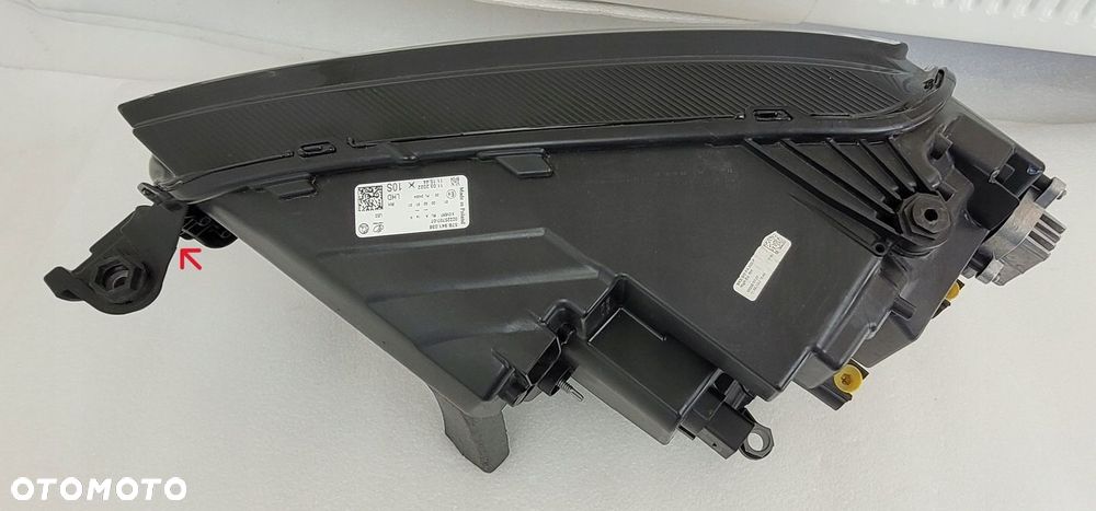 LAMPA PRAWA SKODA KAROQ LIFT ,, CRYSTAL LIGHTING,, 2021- 57B941036 - 6