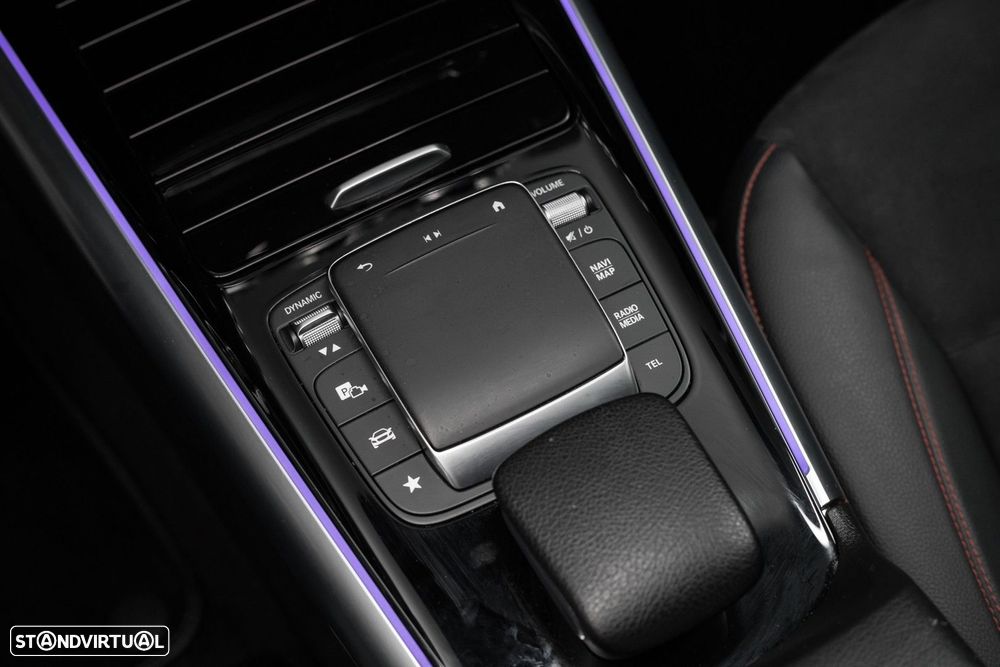 Mercedes-Benz GLA 250 e 8G-DCT AMG Line - 35