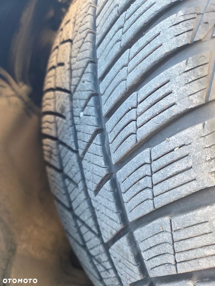 BMW Seria 5 525d - 11