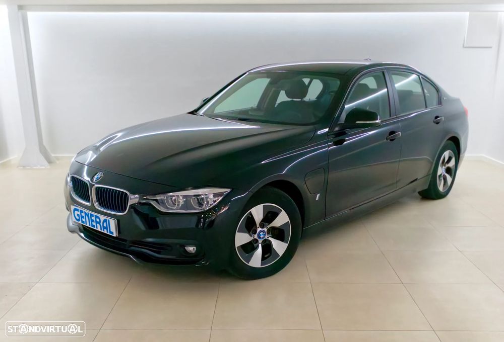 BMW 330 e iPerformance Advantage - 1