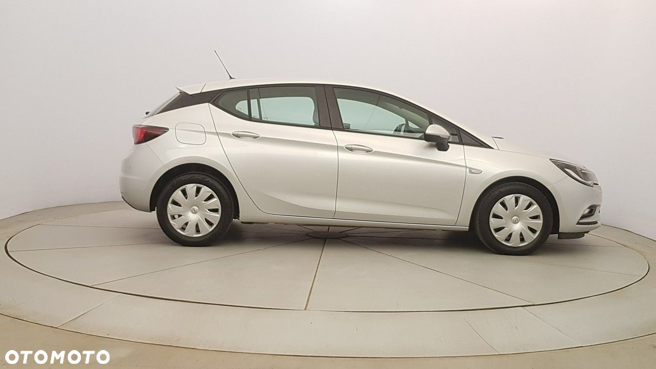 Opel Astra - 8
