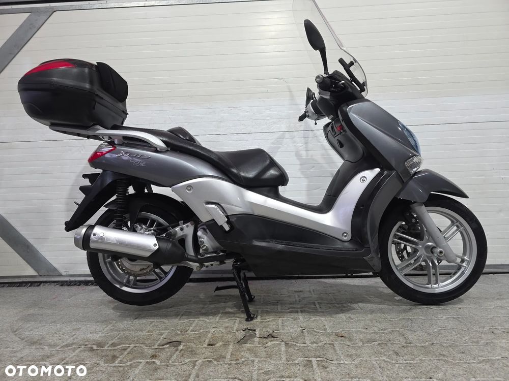 Yamaha X-max - 3