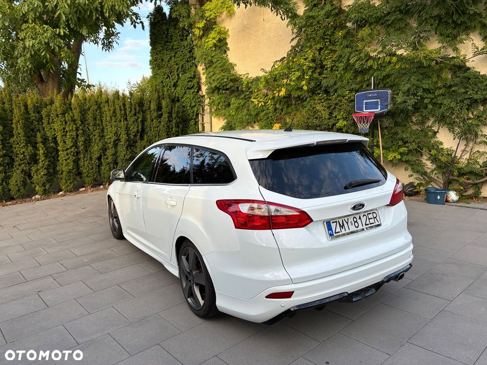 Ford Focus - 10