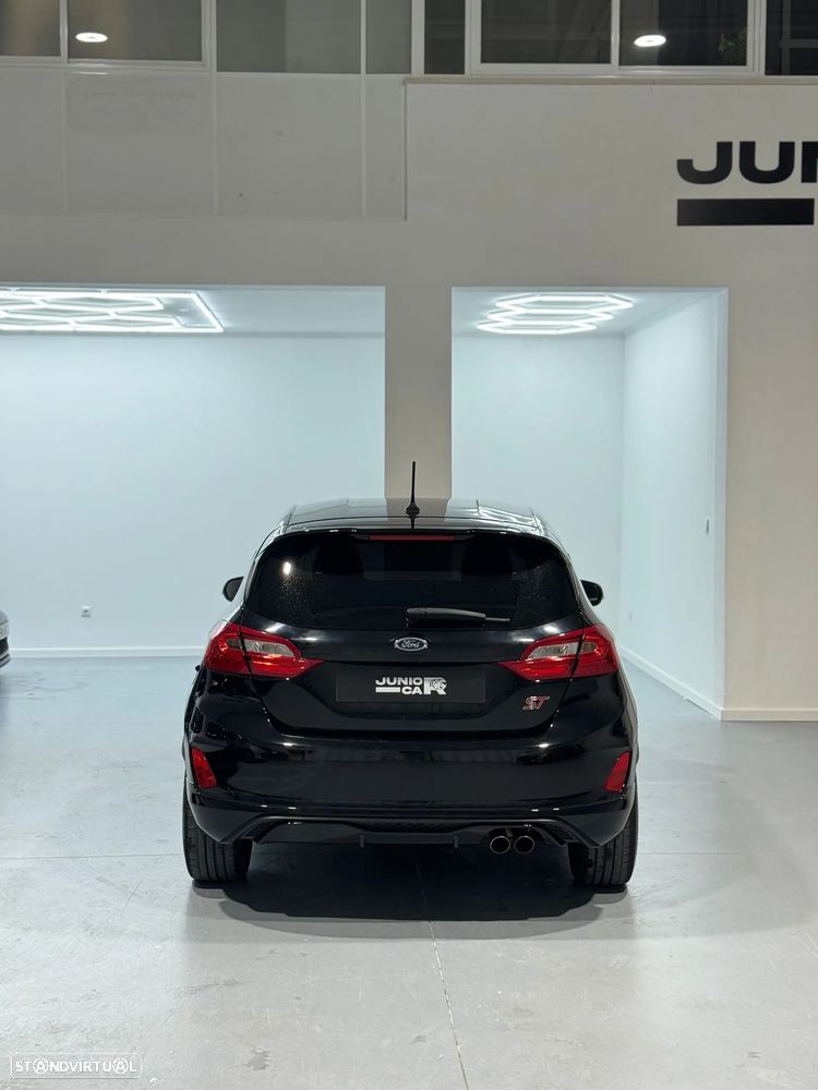 Ford Fiesta 1.5 EcoBoost ST - 6