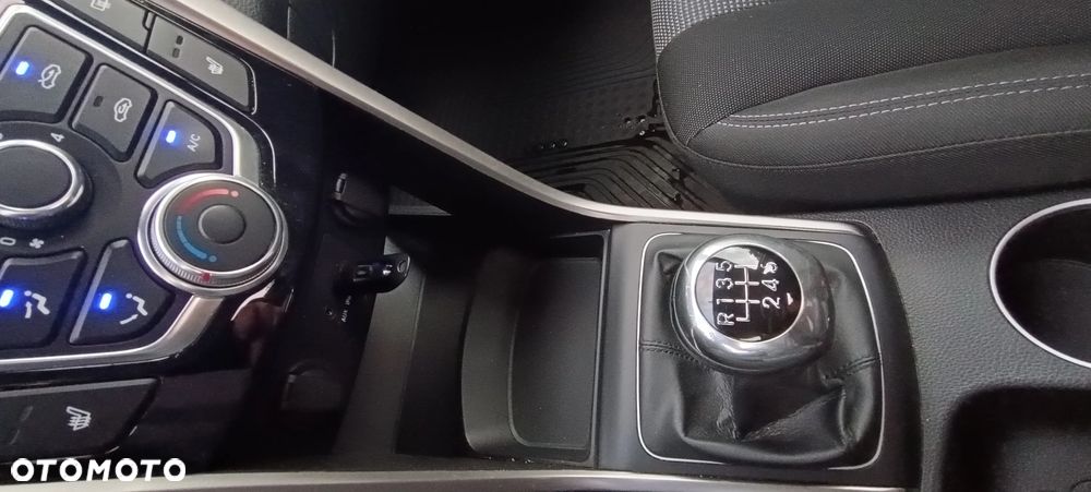 Hyundai i30 1.4 Fifa World Cup Edition - 18