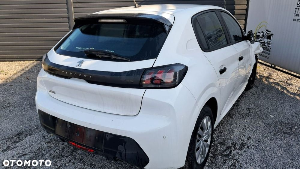 Peugeot 208 - 14