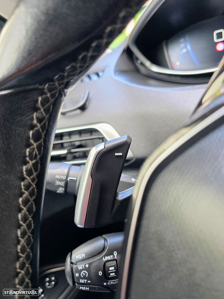 Peugeot 3008 1.6 BlueHDi Allure EAT6 J18 - 38
