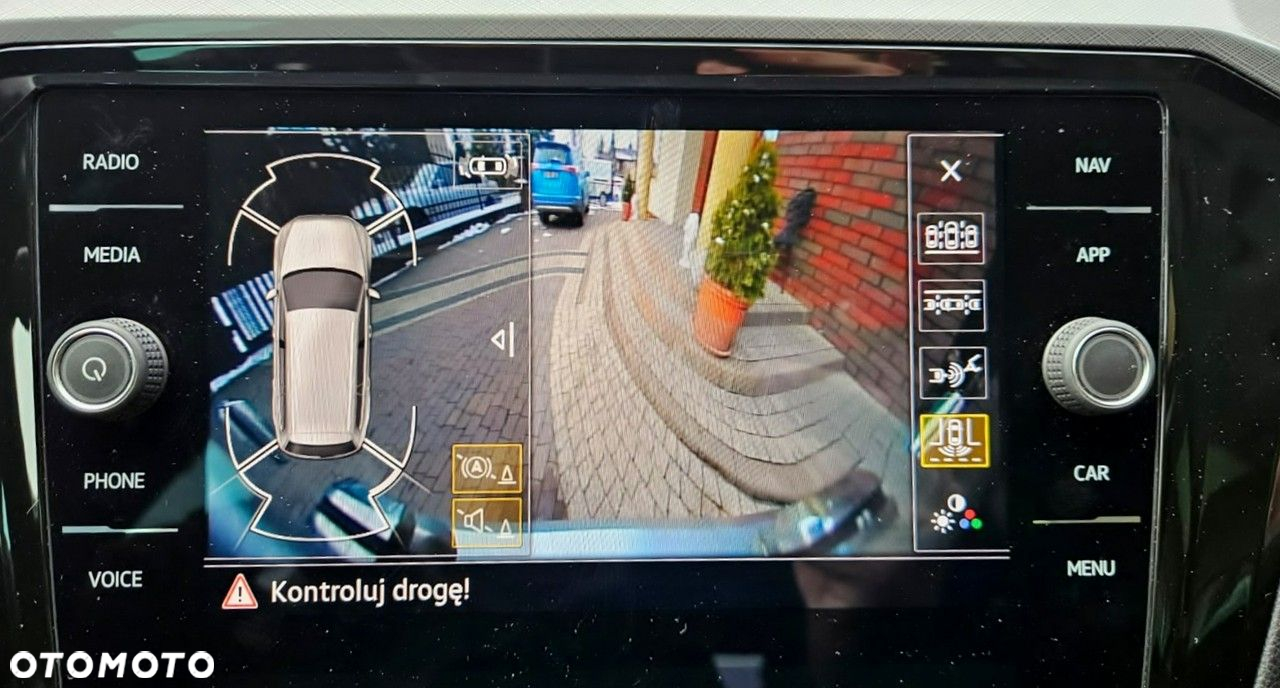 Volkswagen Passat 2.0 TSI Business DSG - 33