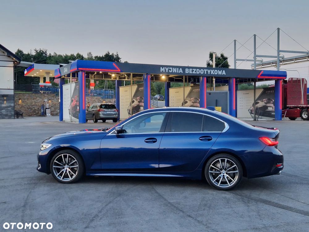 BMW Seria 3 330i Sport Line - 16