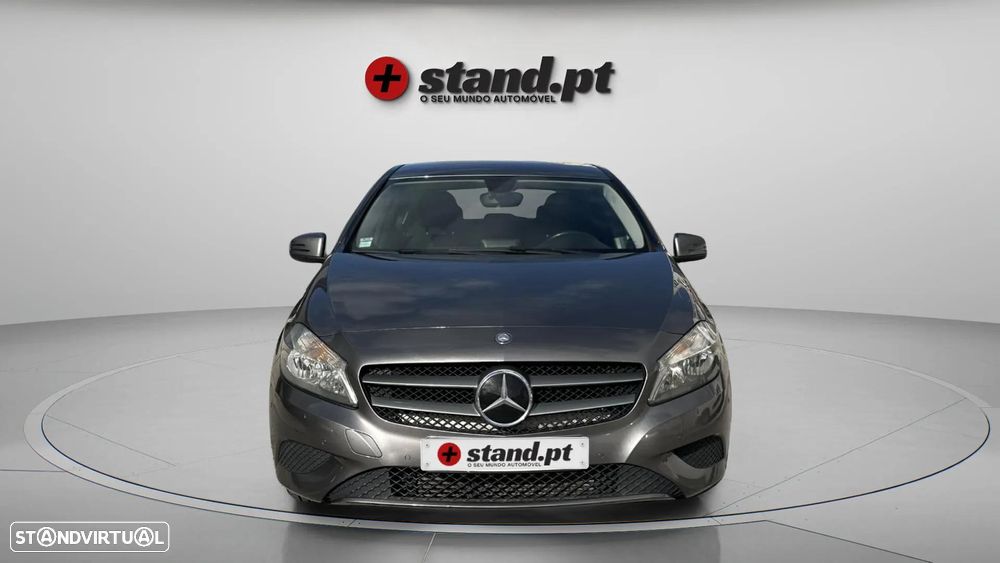 Mercedes-Benz A 180 d 7G-DCT Urban - 2