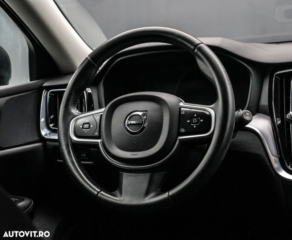 Volvo V60 D3 Base - 17