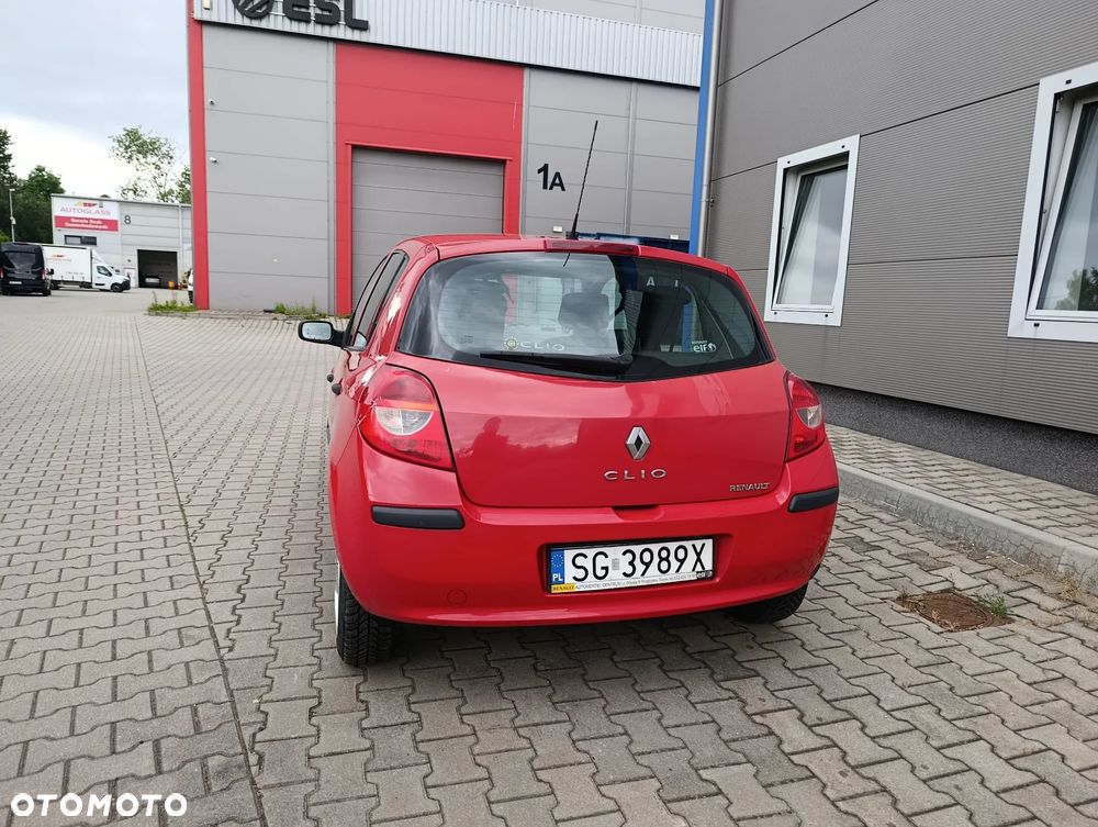 Renault Clio - 13