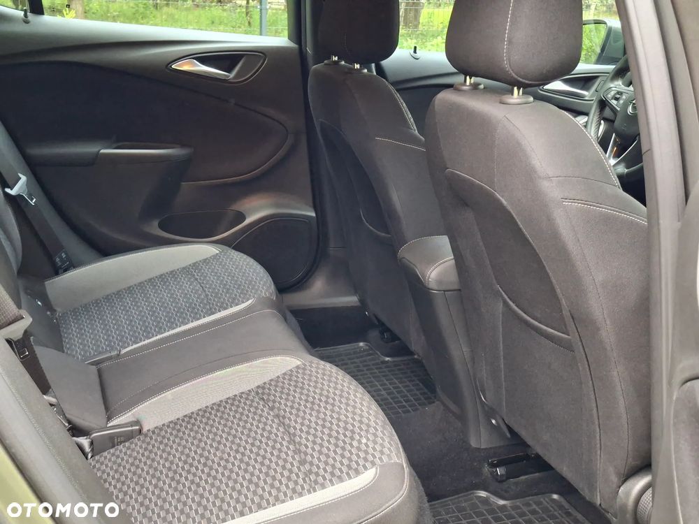 Opel Astra 1.2 T S&S - 13