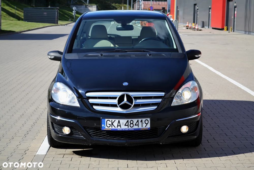 Mercedes-Benz Klasa B 180 CDI - 35